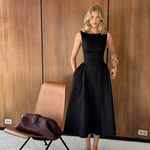 NWOT ！Helsa Stretch Cotton Sateen Midi Dress